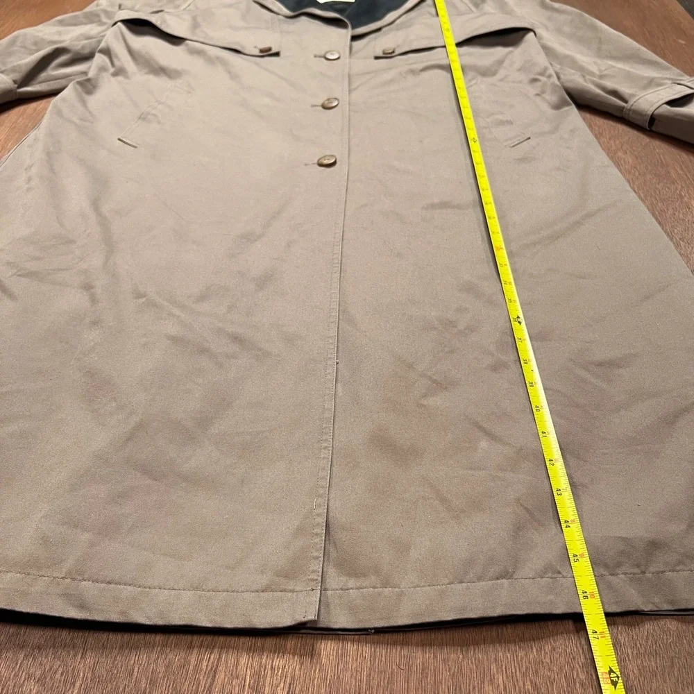 London Towne Vintage Trench Coat Tan Taupe Zip Out Lining Mens 14 Reg RN 68369 - Picture 10 of 13